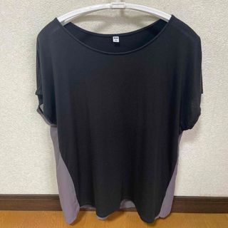 ユニクロ(UNIQLO)のユニクロ　トップス(Tシャツ(半袖/袖なし))