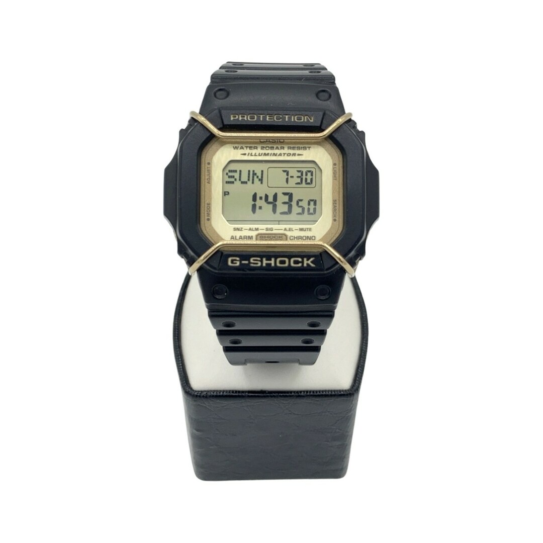〇〇CASIO カシオ ラバーズコレクション スクエアフェイス プロテクター付き デジタル クォーツ 腕時計 DW-D5600LC ブラック