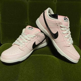 ナイキ(NIKE)のnike sb dunk pink box ダンク ピンクボックス　ダンクsb(スニーカー)