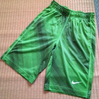 ナイキ(NIKE)のNIKE ハーフパンツ S(140)(パンツ/スパッツ)