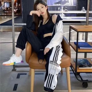 アディダス(adidas)の【新品】adidas アディダスブレイクパンツ XS(カジュアルパンツ)