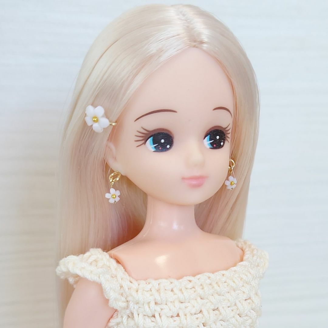 379リカちゃん ヘアピンピアスセット(お花・白)○○0730の通販 379リカちゃん ヘアピンピアスセット(お花・白)○○0730の通販