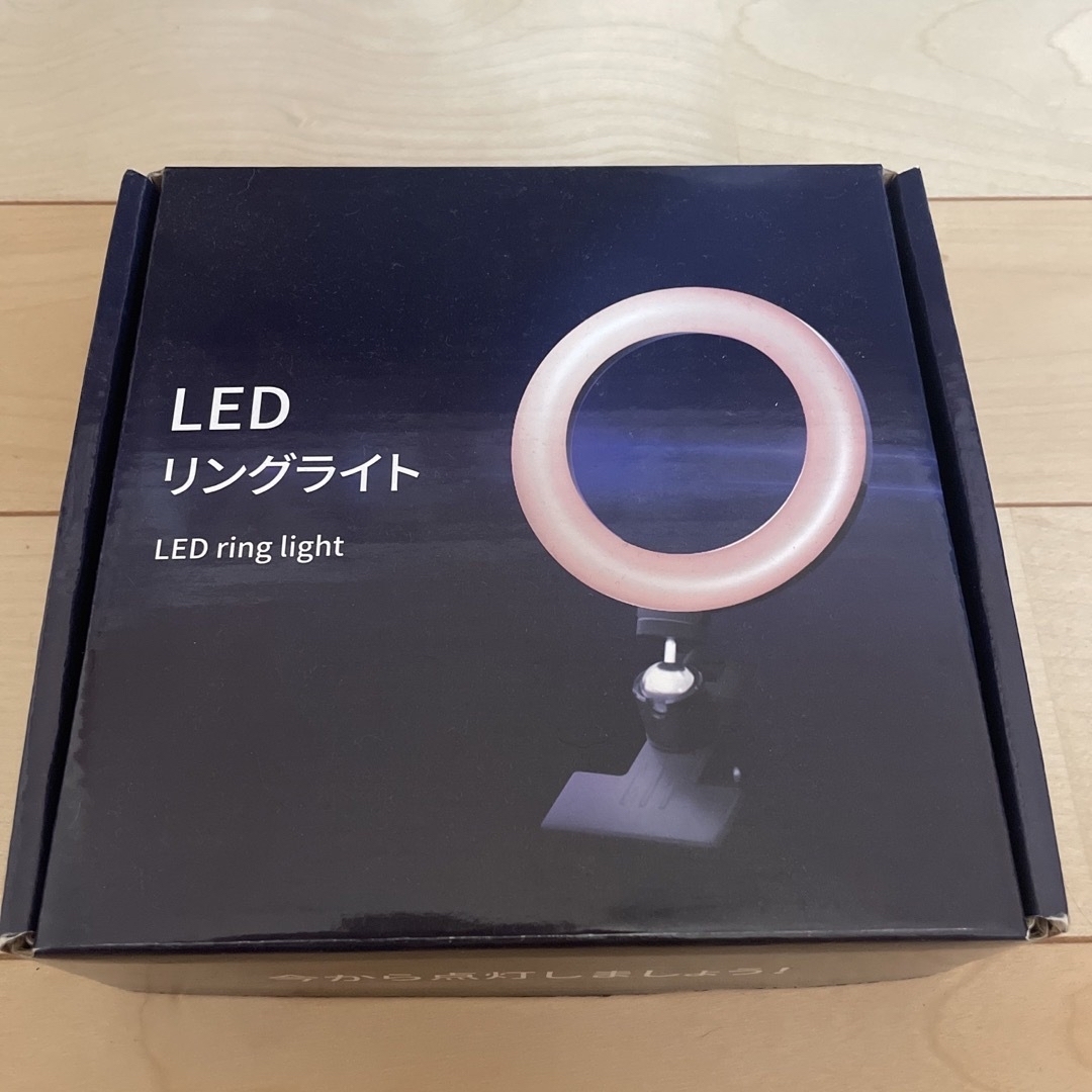 LEDリングライト スマホ/家電/カメラのカメラ(ストロボ/照明)の商品写真