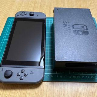 ニンテンドウ(任天堂)のニンテンドースイッチ初期型(家庭用ゲーム機本体)