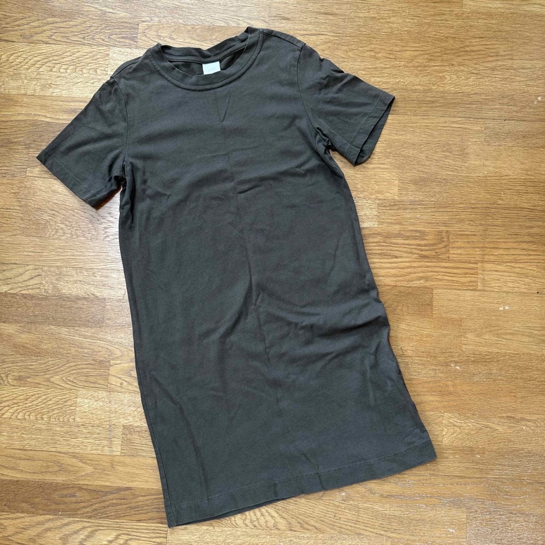 GU(ジーユー)のＨ＆Ｍ　ロング丈Tシャツ ワンピース　XS/150cm レディースのワンピース(ひざ丈ワンピース)の商品写真