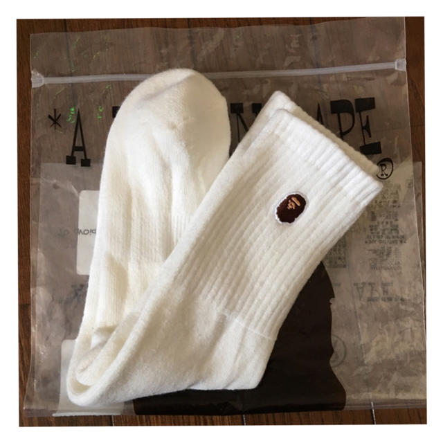 A BATHING APE(アベイシングエイプ)のA BATHING APE ベイシングエイプ レディースソックス レディースのレッグウェア(ソックス)の商品写真