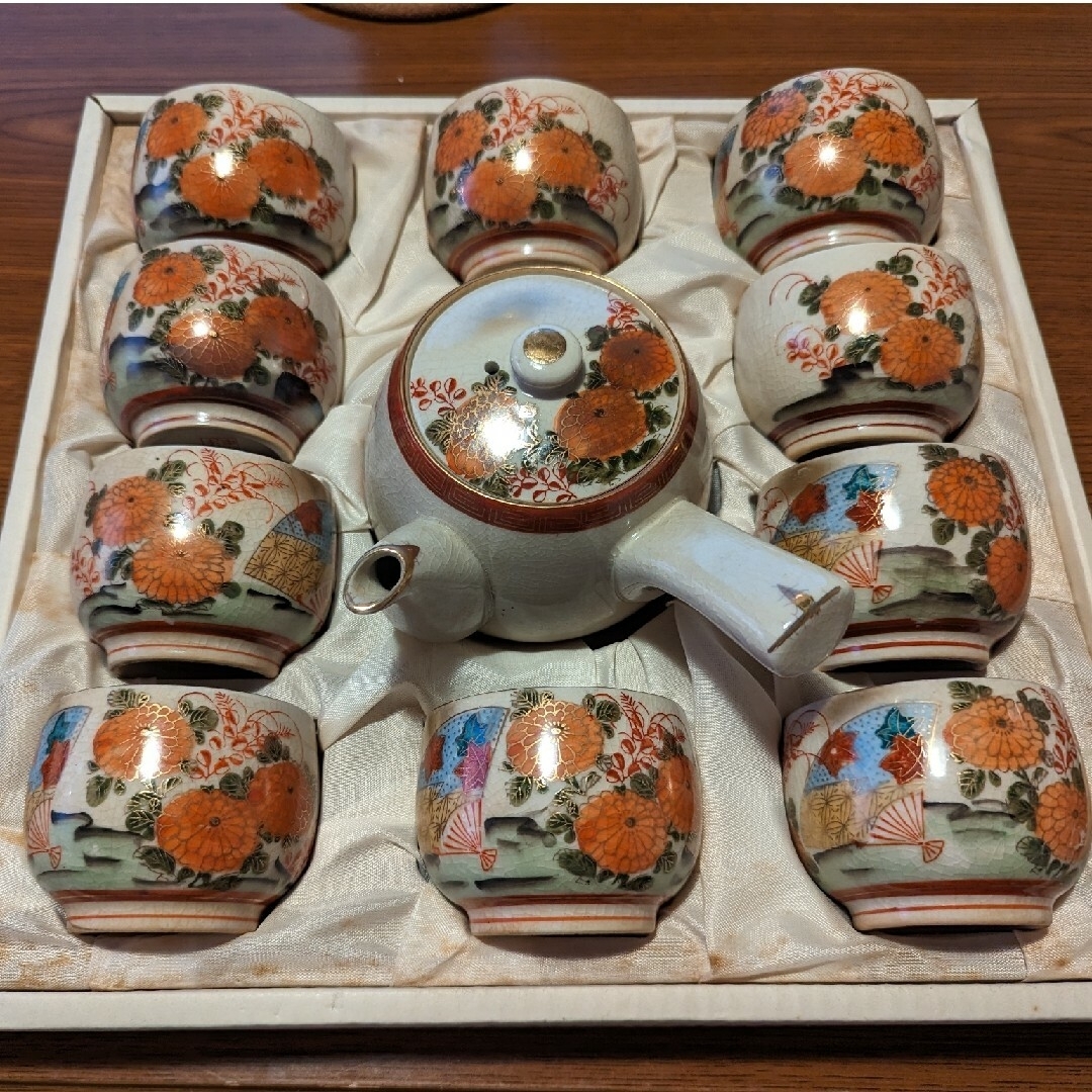 九谷焼 茶器セット 急須 湯呑10客の通販 by ぷち|ラクマ 九谷焼 茶器セット 急須 湯呑10客の通販 by ぷち|ラクマ