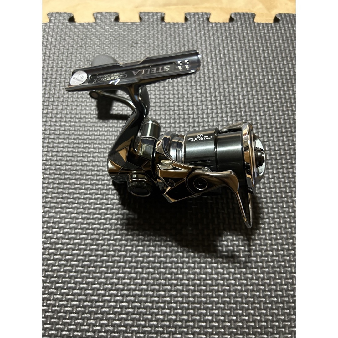 シマノ22ステラC2500sxg(美品)の通販 by 釣り吉|ラクマ