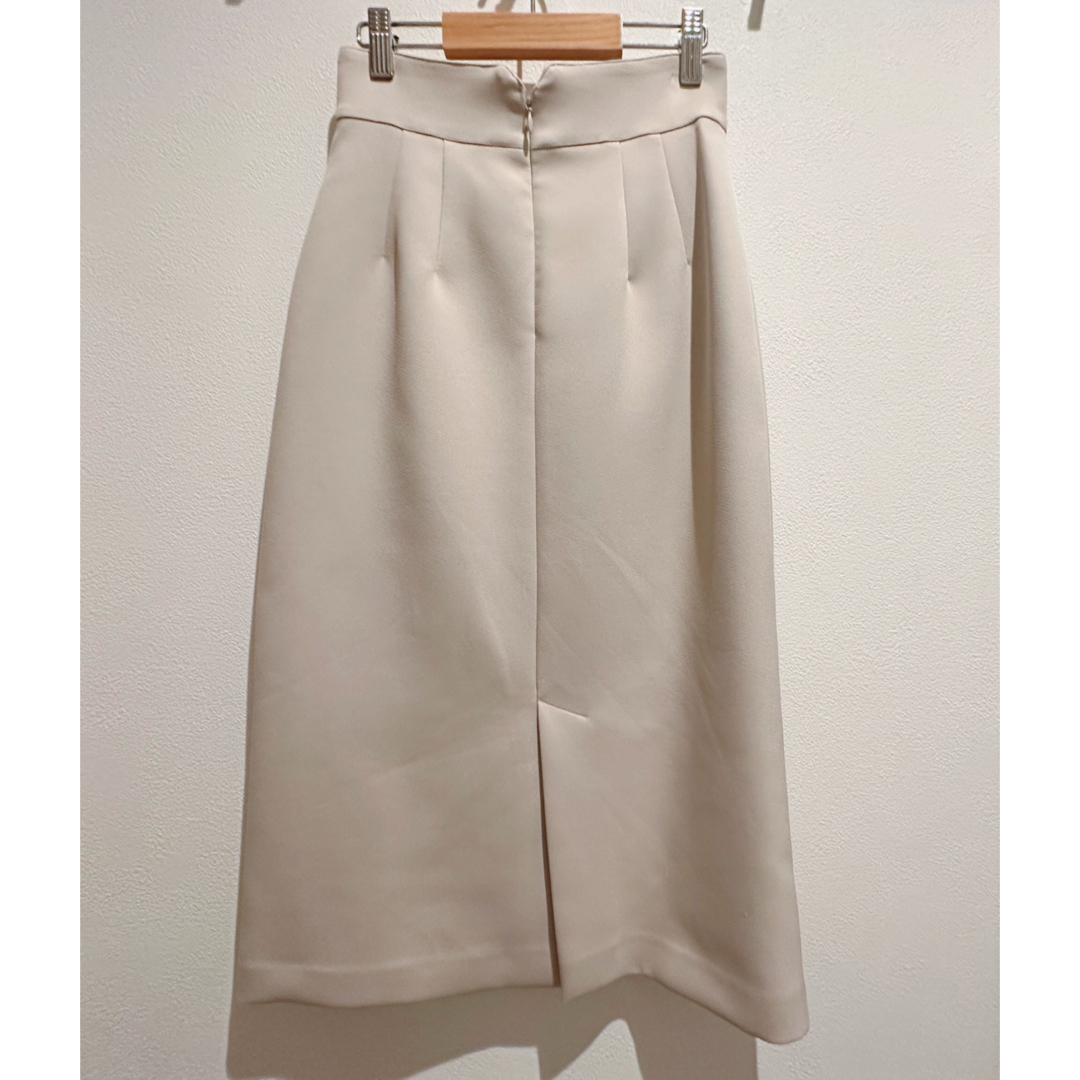 アーバンリサーチ ロッソ フロントデザインタイトスカート ベージュ 36