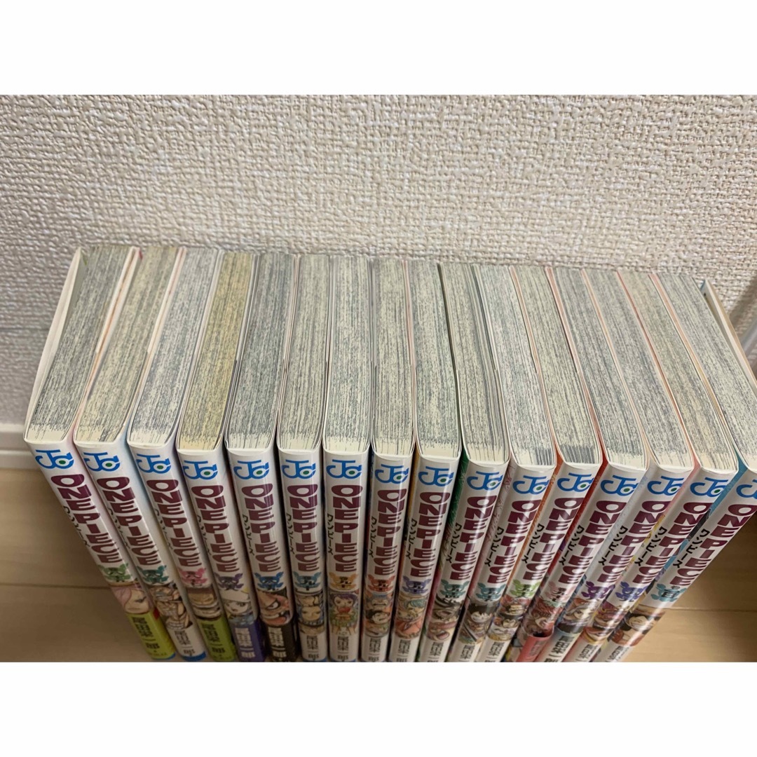 ONE PIECE(ワンピース)のワンピース　漫画　ONE PIECE 85巻〜100館　八十五巻〜百巻 エンタメ/ホビーの漫画(少年漫画)の商品写真