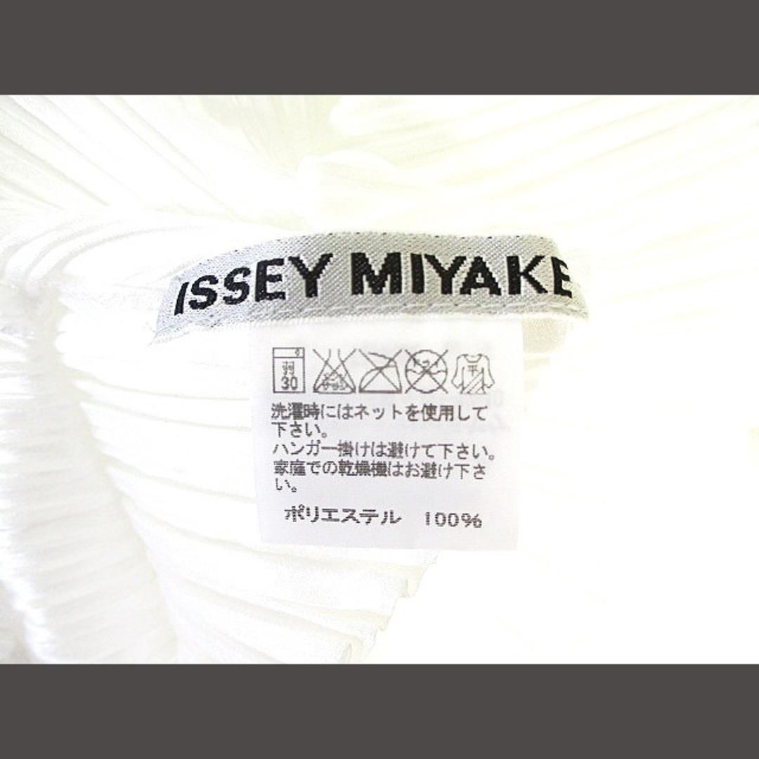 ISSEY MIYAKE WHITE LABELブラックプリーツシャツジャケット