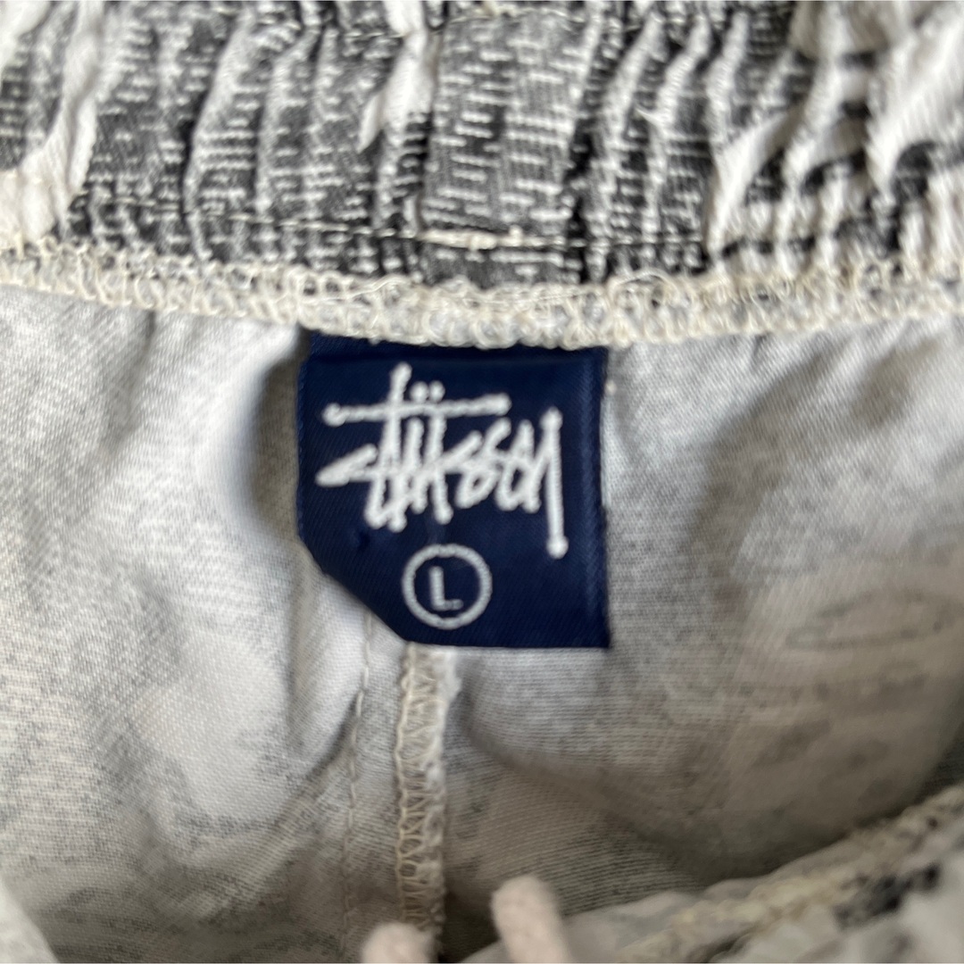 STUSSY(ステューシー)の激レア90's oldstussyステューシーボタニカルハイビスカス総柄ショーツ メンズのパンツ(ショートパンツ)の商品写真