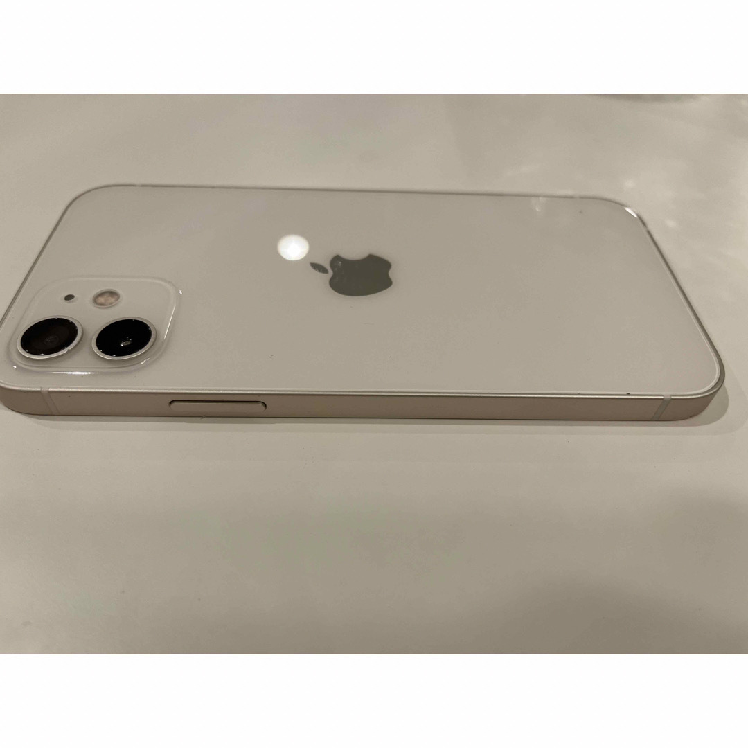 iPhone 12 ホワイト128GB箱あり付属品付きの通販 by レモンの木's shop ...