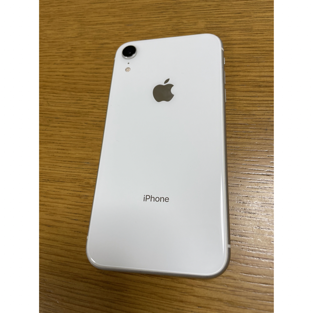 iPhone(アイフォーン)のiPhoneXR64GB スマホ/家電/カメラのスマートフォン/携帯電話(スマートフォン本体)の商品写真