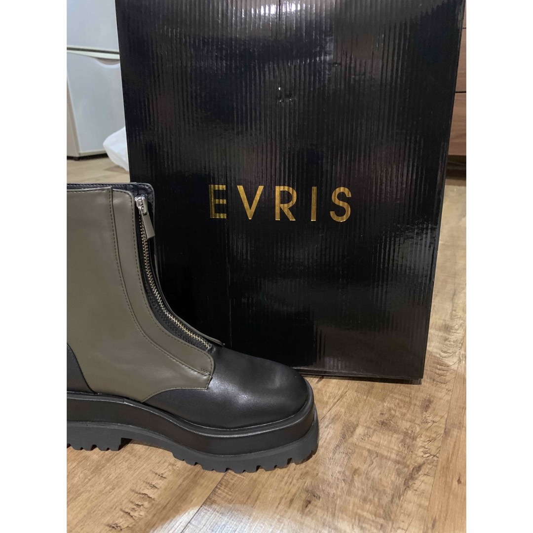 EVRIS(エヴリス)のEVRISブーツ レディースの靴/シューズ(ブーツ)の商品写真