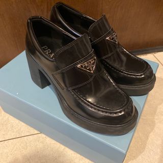 プラダ(PRADA)のローファー(ローファー/革靴)