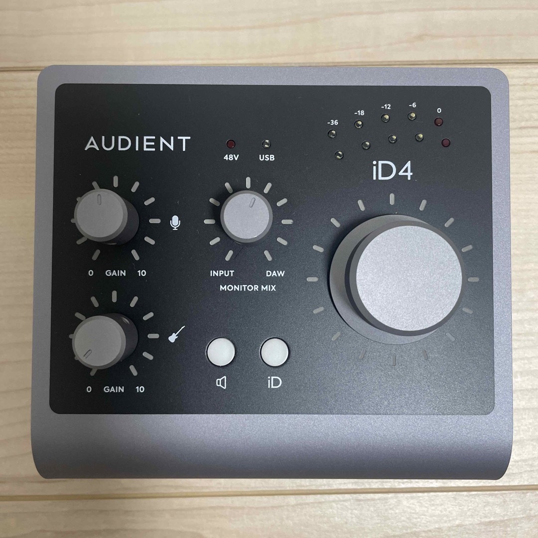 【値下げ】Audient iD4 mk2 楽器のDTM/DAW(オーディオインターフェイス)の商品写真