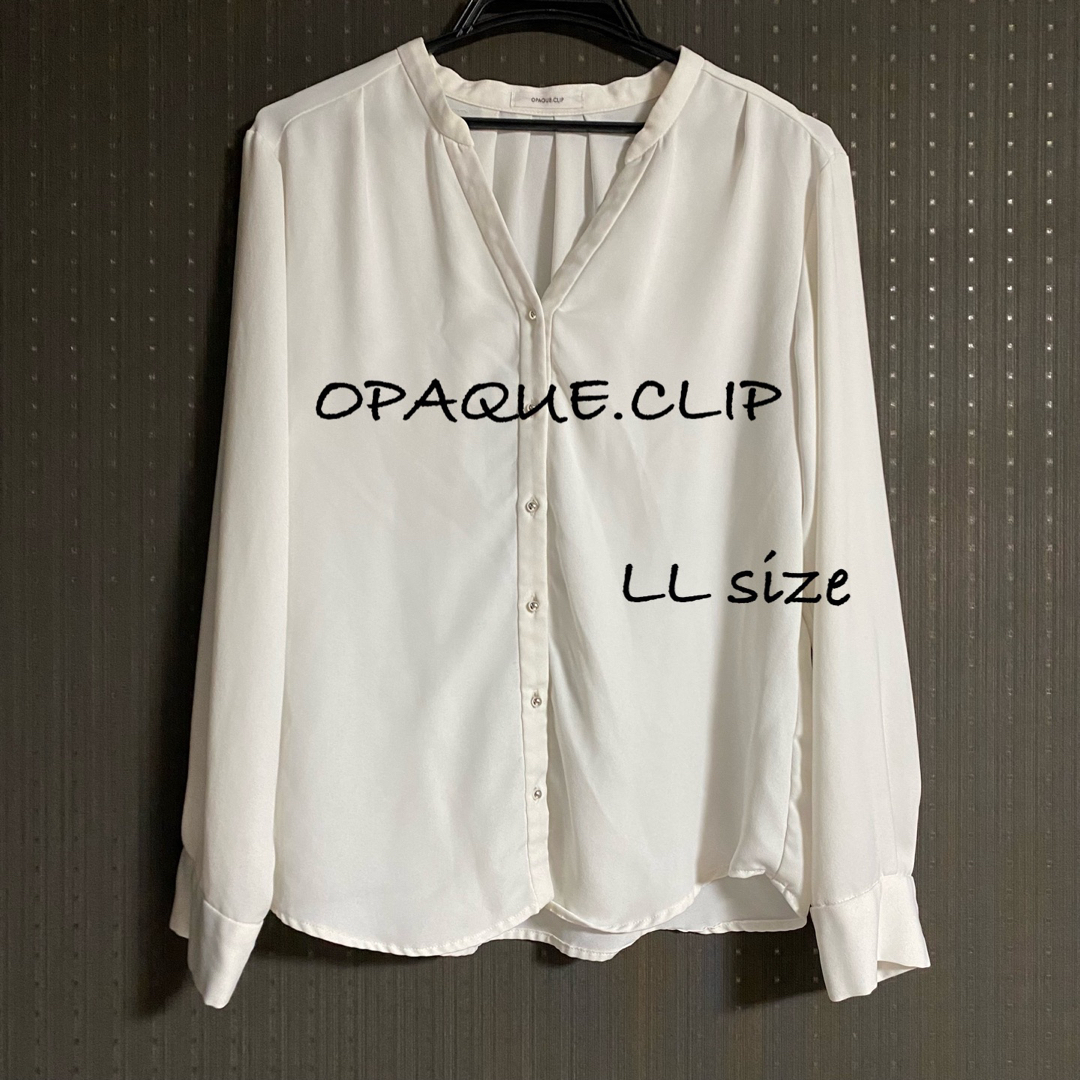 OPAQUE.CLIP(オペークドットクリップ)のOPAQUE.CLIP ブラウス Vネック 白 スーツ アンティカ スナイデル レディースのトップス(シャツ/ブラウス(長袖/七分))の商品写真