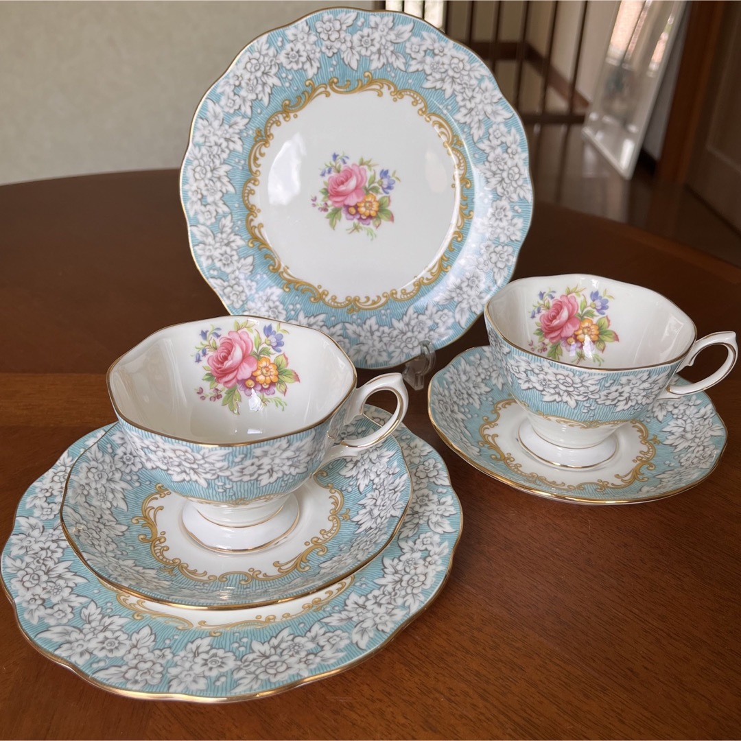 ROYAL ALBERT - 【美品】ロイヤルアルバート☆エンチャントメント