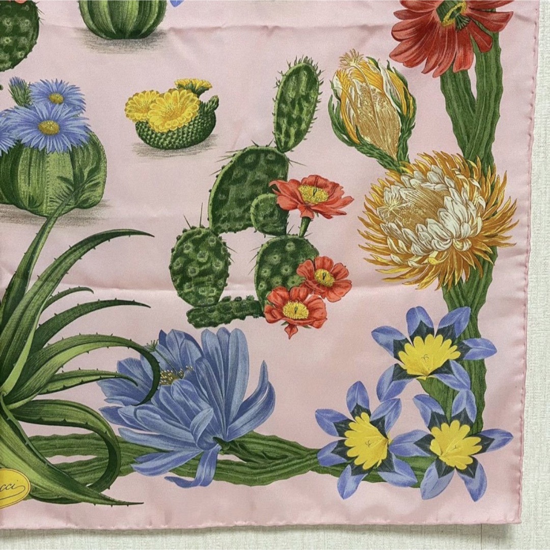 GUCCI グッチ サボテン シルク スカーフ ピンク 美品 花柄 ヴィンテージ