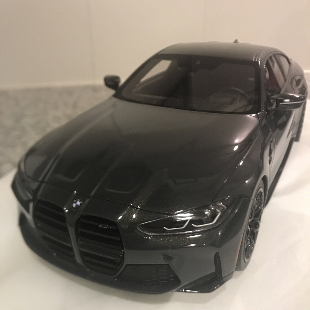 【超希少大人気 】BMW M4クーペ 1/18ミニカー 7