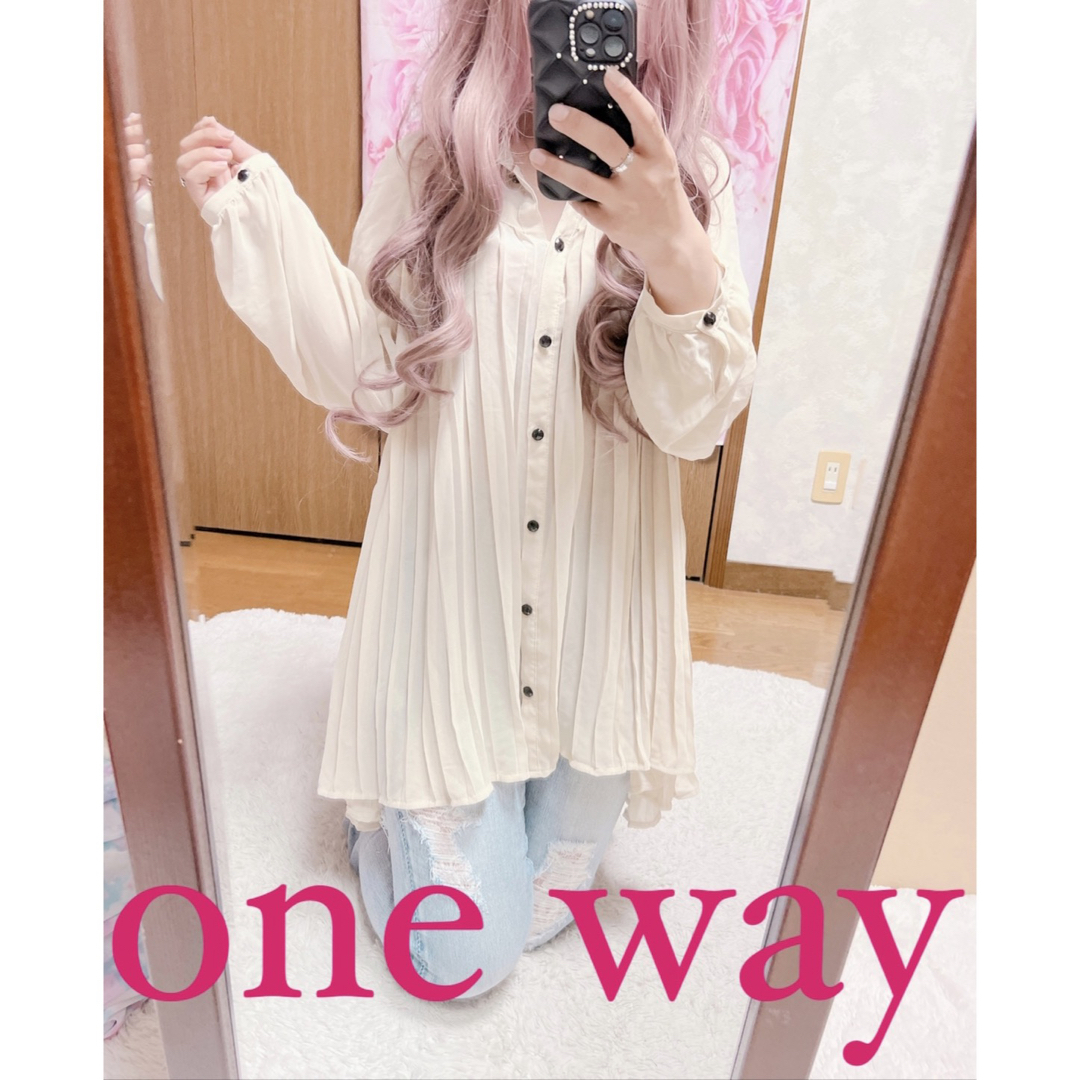 one*way(ワンウェイ)の5298.one way シースルー フロントプリーツ ブラウス レディースのトップス(シャツ/ブラウス(長袖/七分))の商品写真