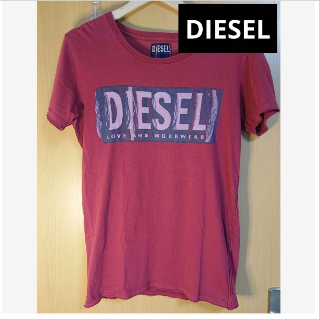 DIESEL(ディーゼル)のDIESEL　Tシャツ　Sサイズ　ディーゼル シャツ　赤　レッド メンズのトップス(Tシャツ/カットソー(半袖/袖なし))の商品写真