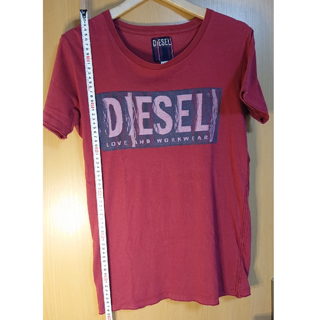 DIESEL(ディーゼル)のDIESEL　Tシャツ　Sサイズ　ディーゼル シャツ　赤　レッド メンズのトップス(Tシャツ/カットソー(半袖/袖なし))の商品写真