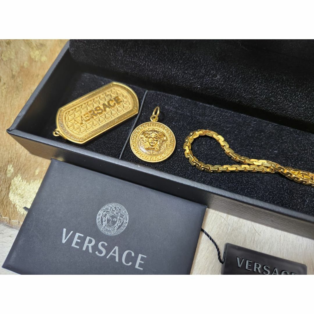 VERSACE - VERSACE ドッグタグ ネックレスの通販 by 気まぐれショップ