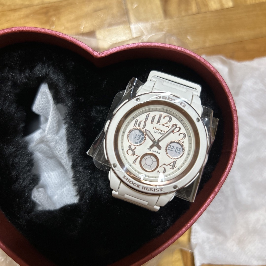 CASIO(カシオ)の未使用　限定品2013年モデルBaby G クリスマスラバーズコレクション レディースのファッション小物(腕時計)の商品写真