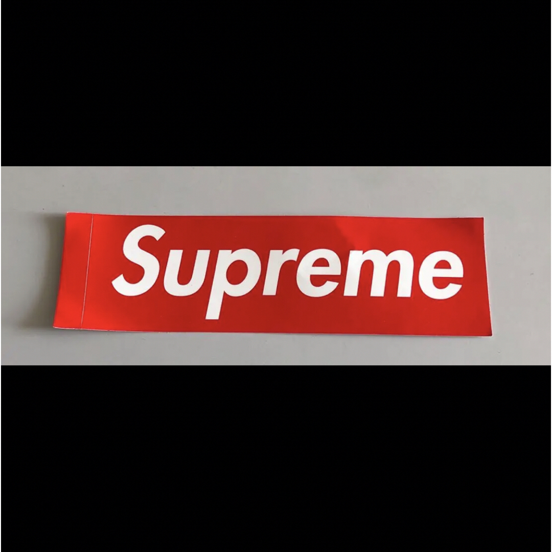 Supreme(シュプリーム)のsupreme ステッカー　レッド メンズのファッション小物(その他)の商品写真