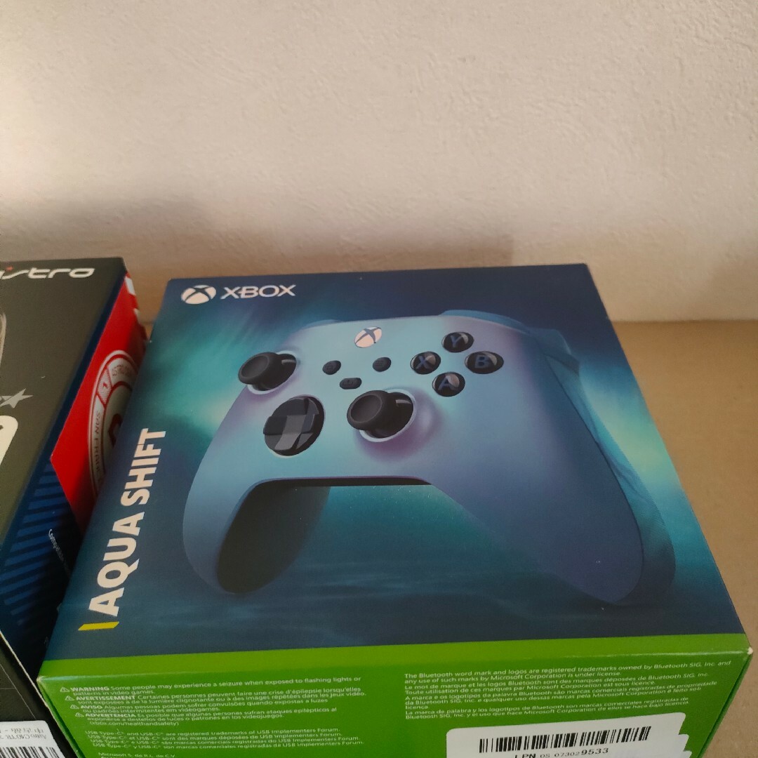ASTRO Gaming C40 Xbox コントローラー アクア ファントム - その他 ASTRO Gaming C40 Xbox コントローラー アクア ファントム - その他