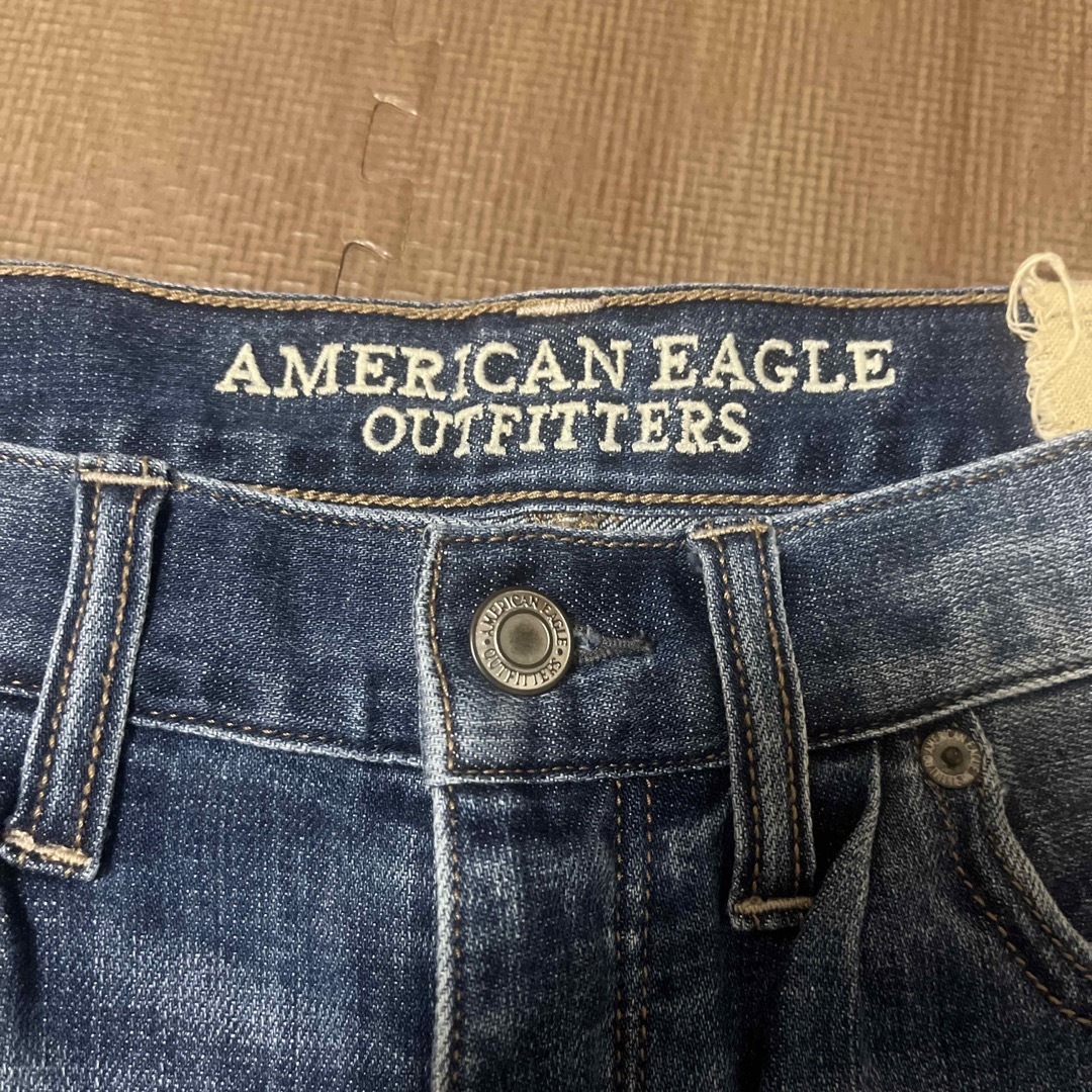 American Eagle(アメリカンイーグル)のアメリカンイーグル　ショートパンツ　ジーンズ レディースのパンツ(ショートパンツ)の商品写真