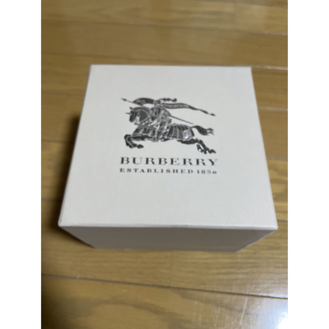 BURBERRY(バーバリー)の腕時計バーバリー　メンズ　レディース　ユニセックス　クォーツ　スクエア　ウォッチ レディースのファッション小物(腕時計)の商品写真