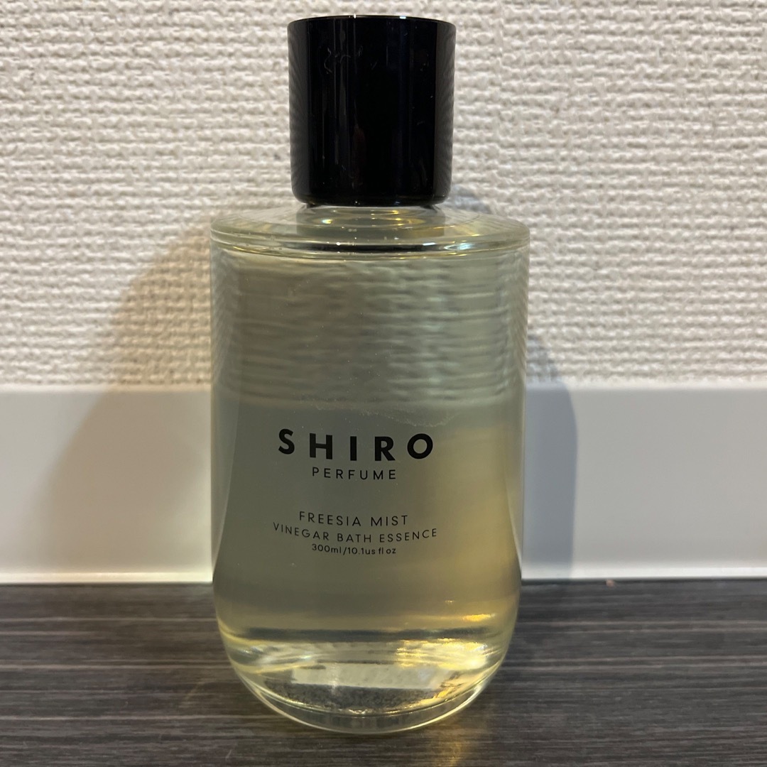 shiro(シロ)のSHIRO FREESIA MIST ビネガーバスエッセンス コスメ/美容のボディケア(入浴剤/バスソルト)の商品写真