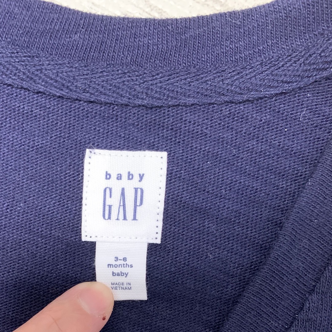 GAP Kids(ギャップキッズ)のGAPベビー　カーディガン キッズ/ベビー/マタニティのベビー服(~85cm)(カーディガン/ボレロ)の商品写真