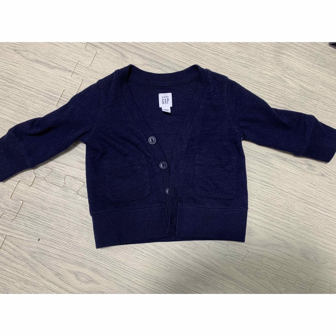 GAP Kids(ギャップキッズ)のGAPベビー　カーディガン キッズ/ベビー/マタニティのベビー服(~85cm)(カーディガン/ボレロ)の商品写真