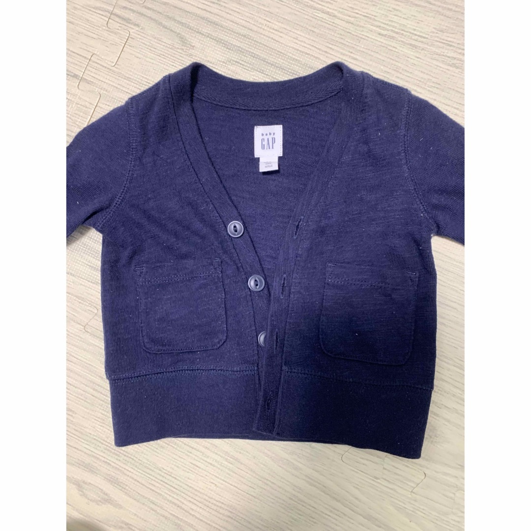 GAP Kids(ギャップキッズ)のGAPベビー　カーディガン キッズ/ベビー/マタニティのベビー服(~85cm)(カーディガン/ボレロ)の商品写真