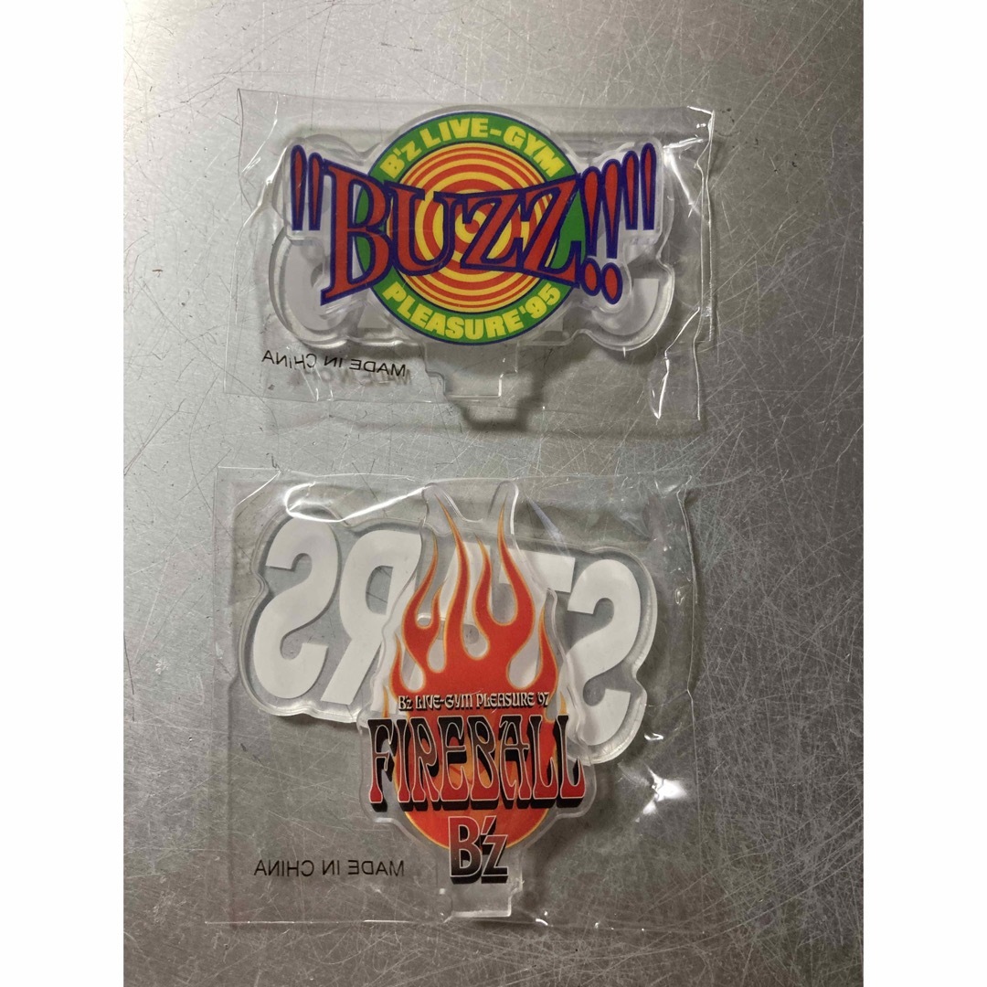 B'z(ビーズ)のB'z アクリルスタンド　2個セット　BUZZ  FIREBALL エンタメ/ホビーのタレントグッズ(ミュージシャン)の商品写真