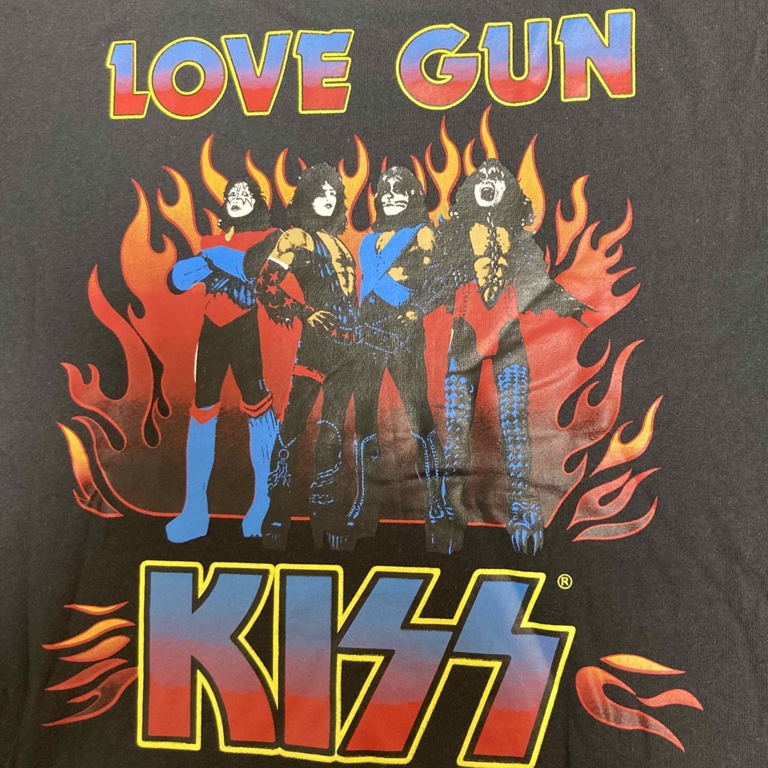 KISS  メンズ　Tシャツ　半袖　グレー　淡黒　プリントtシャツ　ビッグサイズ メンズのトップス(Tシャツ/カットソー(半袖/袖なし))の商品写真