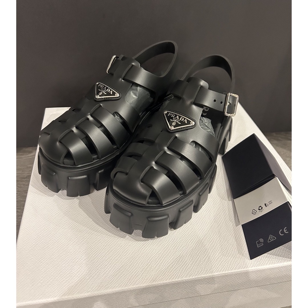 PRADA - 新品⭐︎PRADAプラダ フォームラバーサンダル ブラック 36