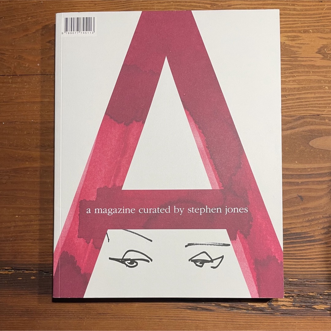 A MAGAZINE CURATED BY STEPHEN JONES