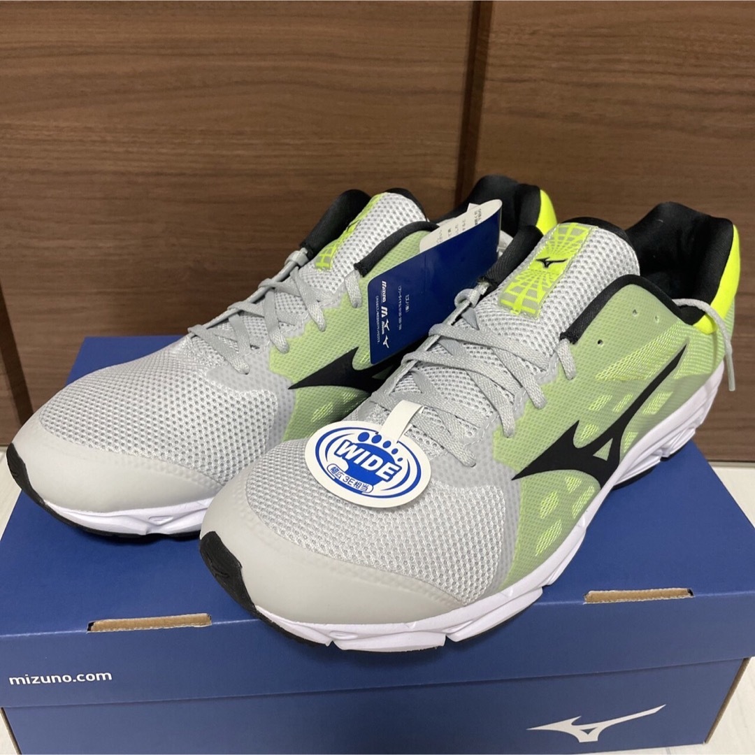 MIZUNO(ミズノ)の新品未使用 ミズノ イージーラン 32cm メンズの靴/シューズ(スニーカー)の商品写真