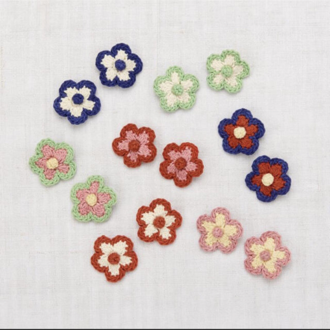 Misha & Puff(ミーシャアンドパフ)のmisha and puff Medium Flower Clip  set キッズ/ベビー/マタニティのこども用ファッション小物(その他)の商品写真