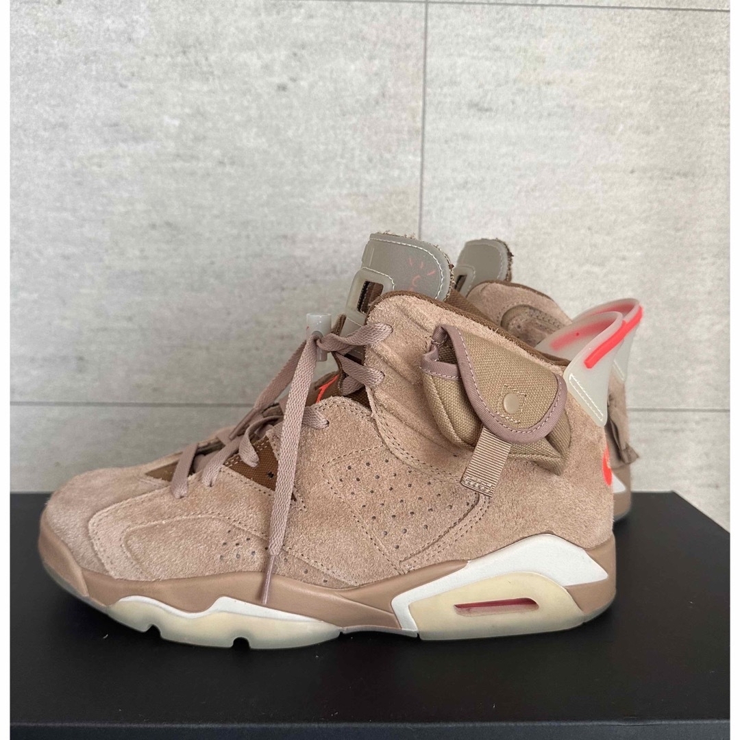 Travis Scott × Nike Air Jordan 6 トラヴィス