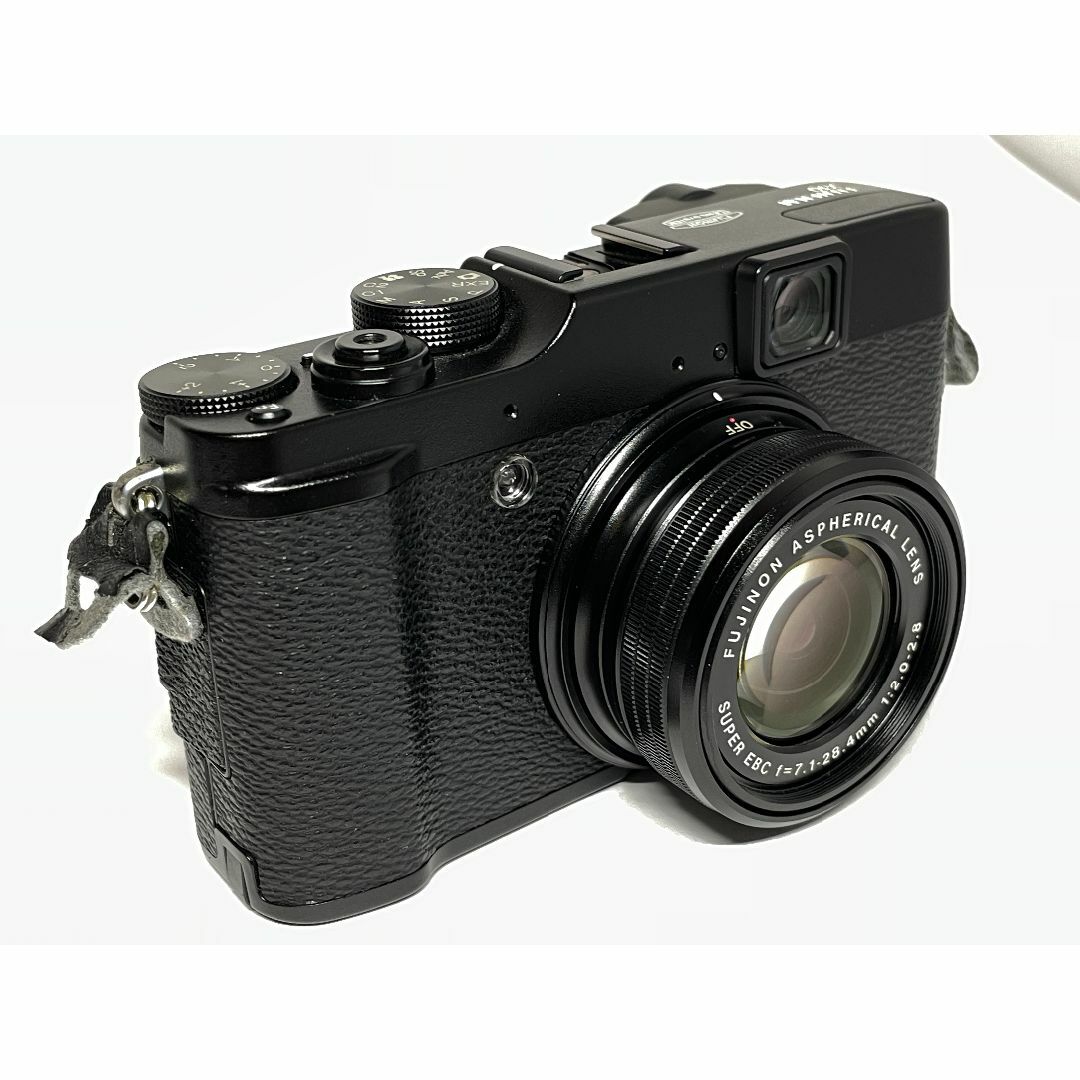 FUJIFILM X10