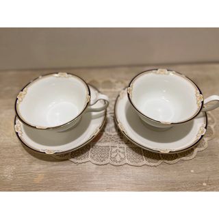 ウェッジウッド(WEDGWOOD)の超美品　ウェッジウッド　2客組ティーカップ&ソーサー　キャベンディッシュ　黒壺(食器)