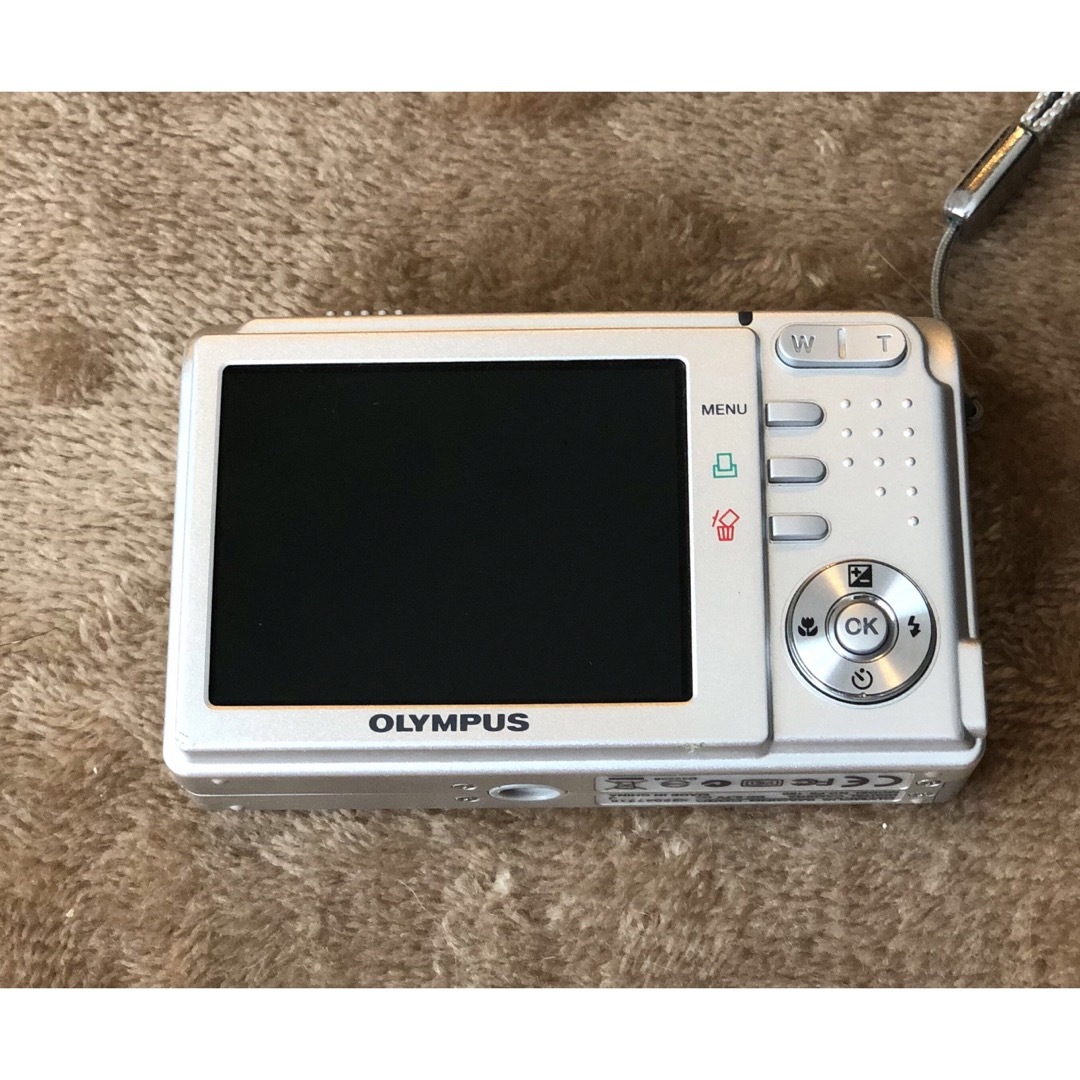 OLYMPUS(オリンパス)のオリンパス　デジタルカメラ　FE-150 ジャンク品 スマホ/家電/カメラのカメラ(コンパクトデジタルカメラ)の商品写真