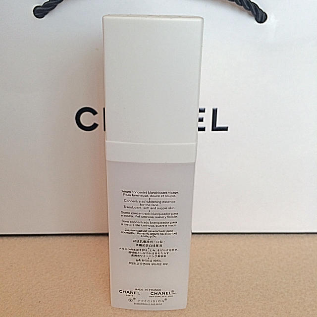 CHANEL(シャネル)のCHANEL  薬用ホワイトニング美容液 コスメ/美容のスキンケア/基礎化粧品(美容液)の商品写真