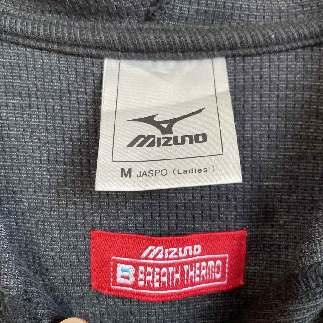 MIZUNO(ミズノ)のMIZUNO ミズノ　ロゴ入りパーカー　ジップアップ　ブラック　M レディース レディースのトップス(パーカー)の商品写真